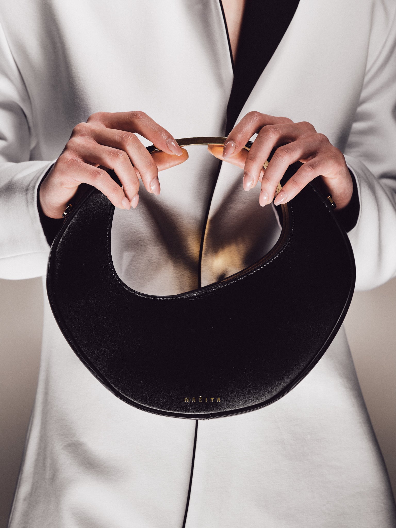 HEXAGON MINI BLACK – NAEITA STORE